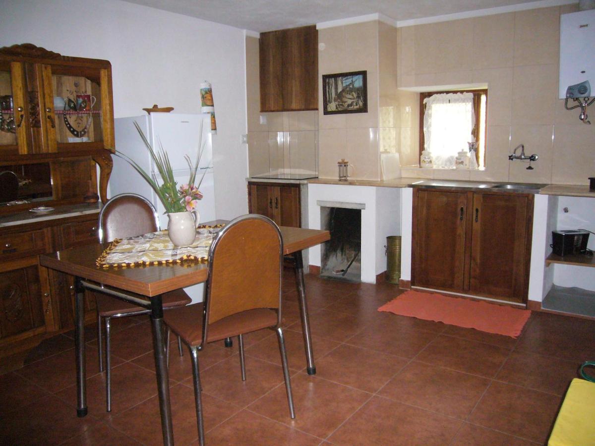 Casinha Da Aldeia Villa Castelo Branco  Buitenkant foto